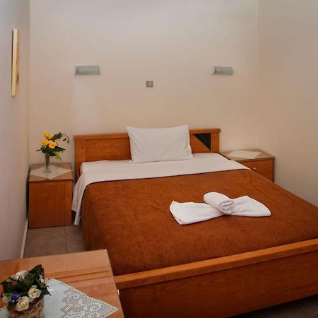 Nicolas Hotel Jeorjoúpoli Eksteriør bilde