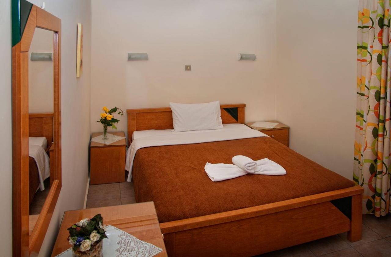Nicolas Hotel Jeorjoúpoli Eksteriør bilde