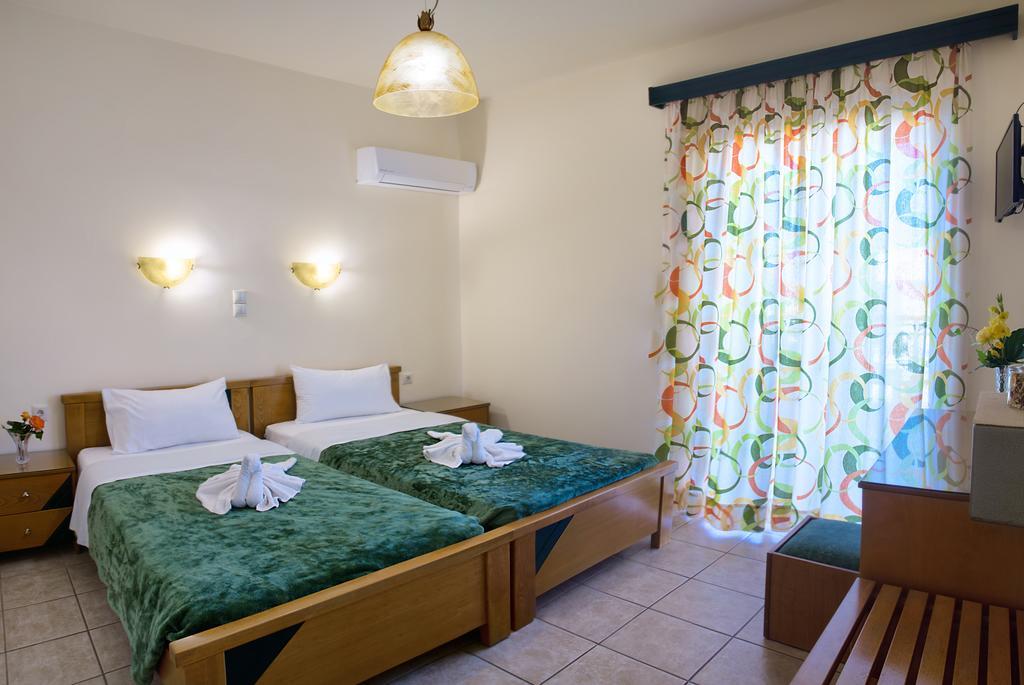 Nicolas Hotel Jeorjoúpoli Eksteriør bilde